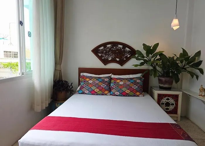 Appartement Lumphini 3 Teakwood Red At Steamy Location