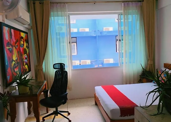 Appartement Lumphini 3 Teakwood Red At Steamy Location